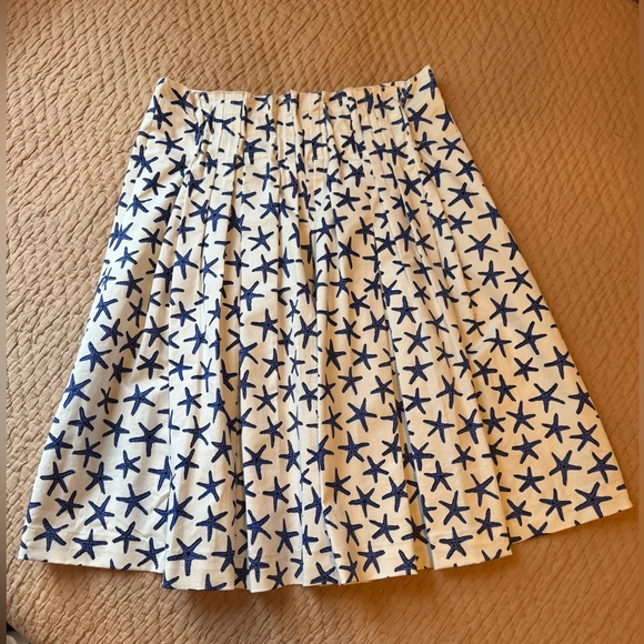 Kate Spade Broome Street Starfish print pleated a-line skirt, Size 8, EUC! - Picture 1 of 7
